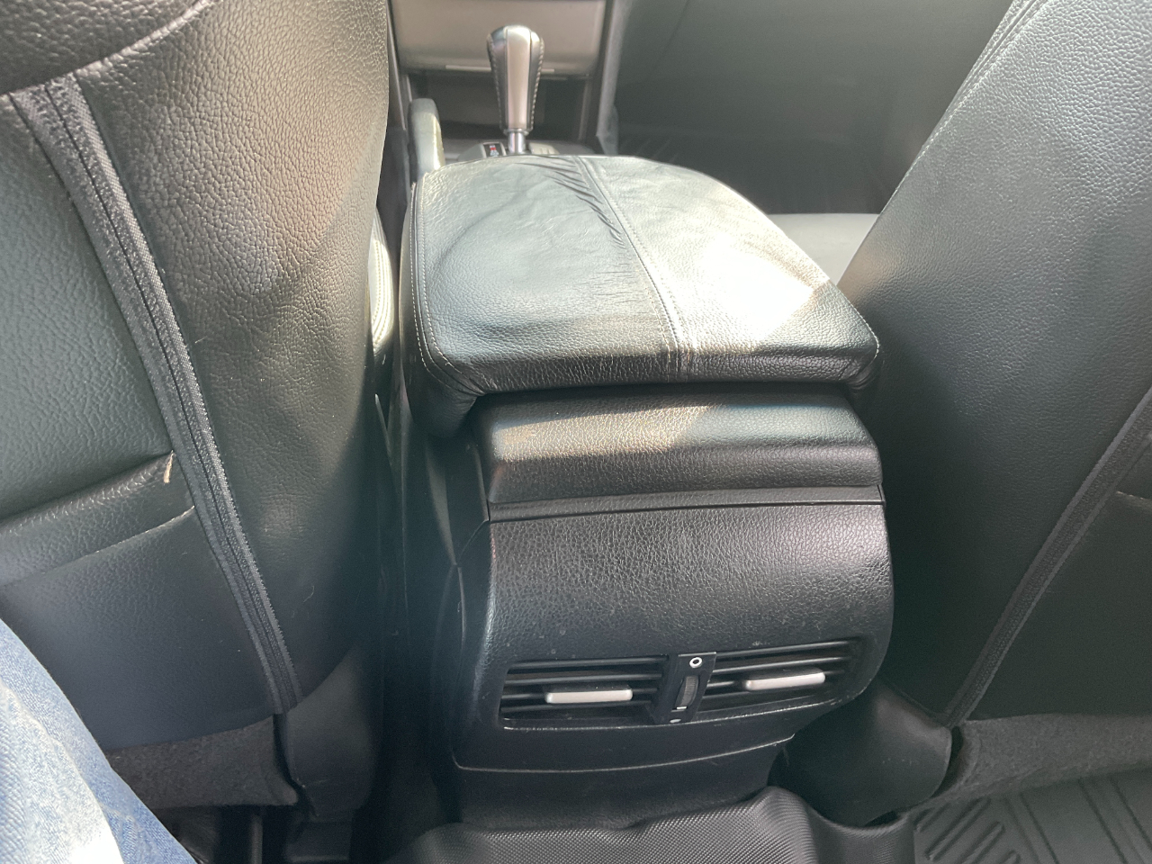 Honda Accord Crosstour EX-L 4WD 5-Spd AT w/Nav 2011