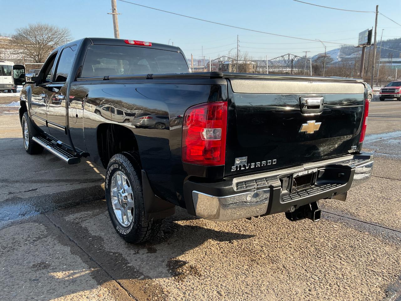 Chevrolet Silverado 3500HD LTZ Crew Cab  4WD 2011