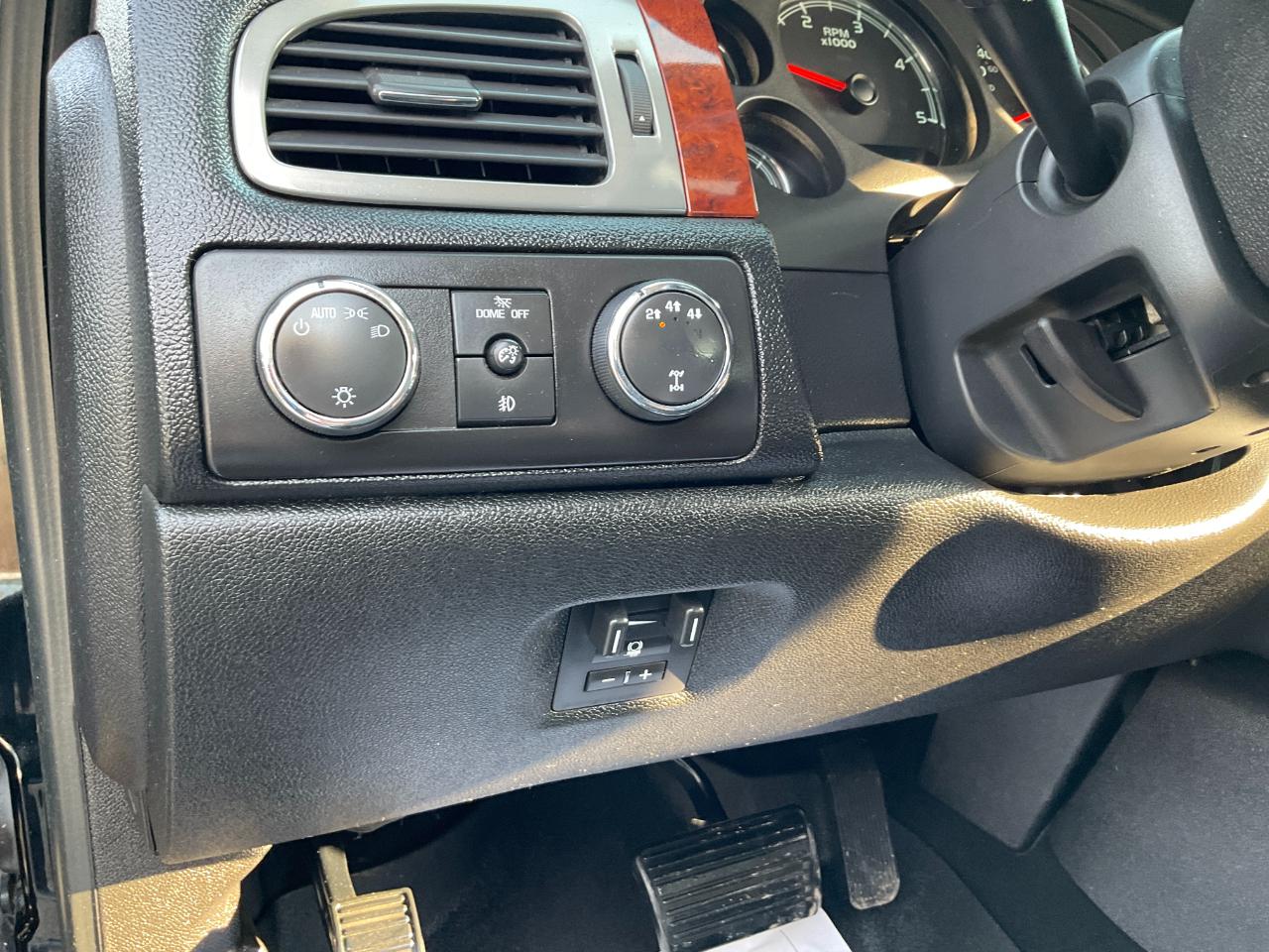 Chevrolet Silverado 3500HD LTZ Crew Cab  4WD 2011