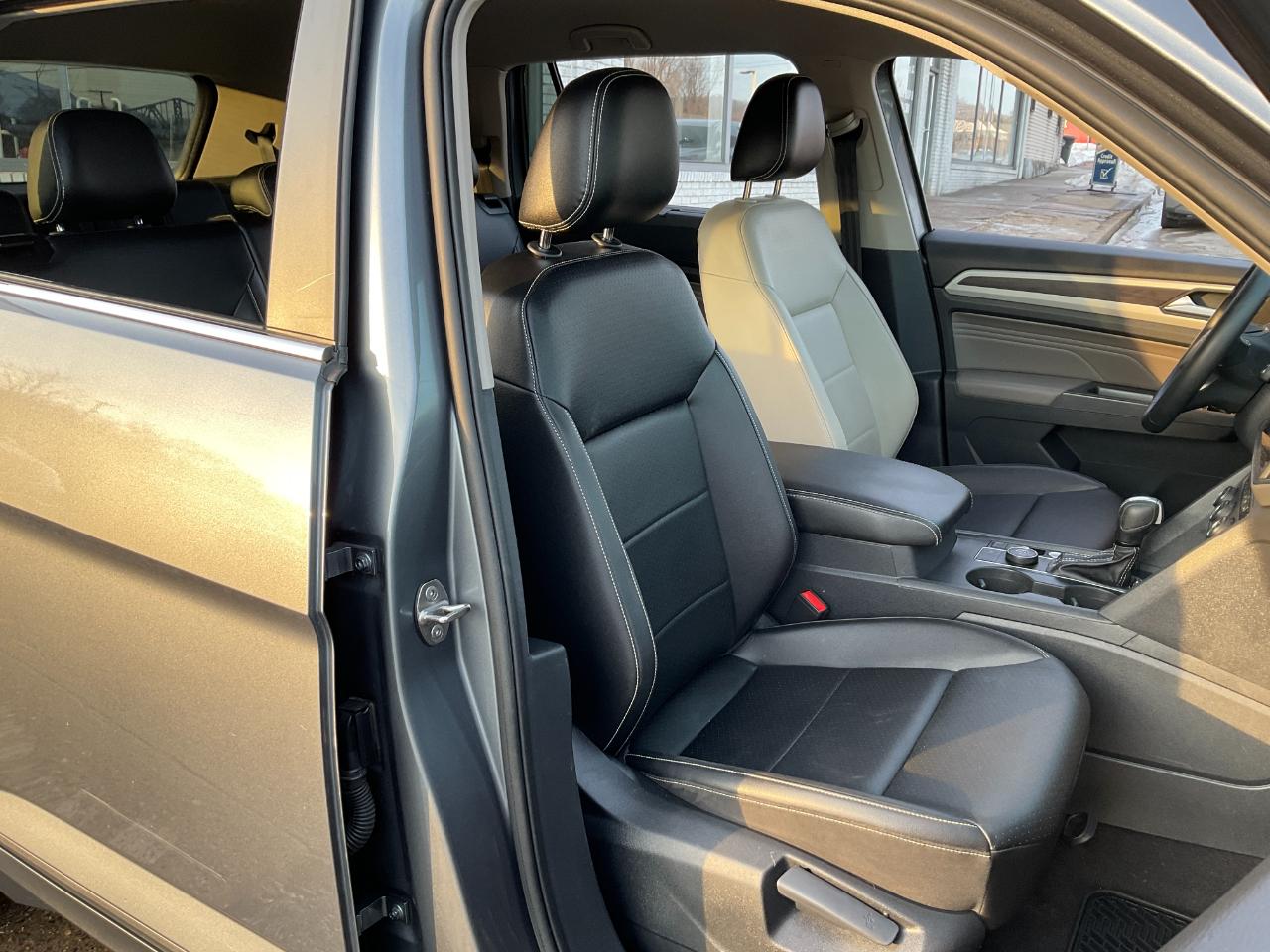 Volkswagen Atlas V6 SE w/Technology 4MOTION 2021