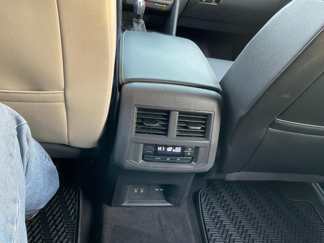 Volkswagen Atlas V6 SE w/Technology 4MOTION 2021