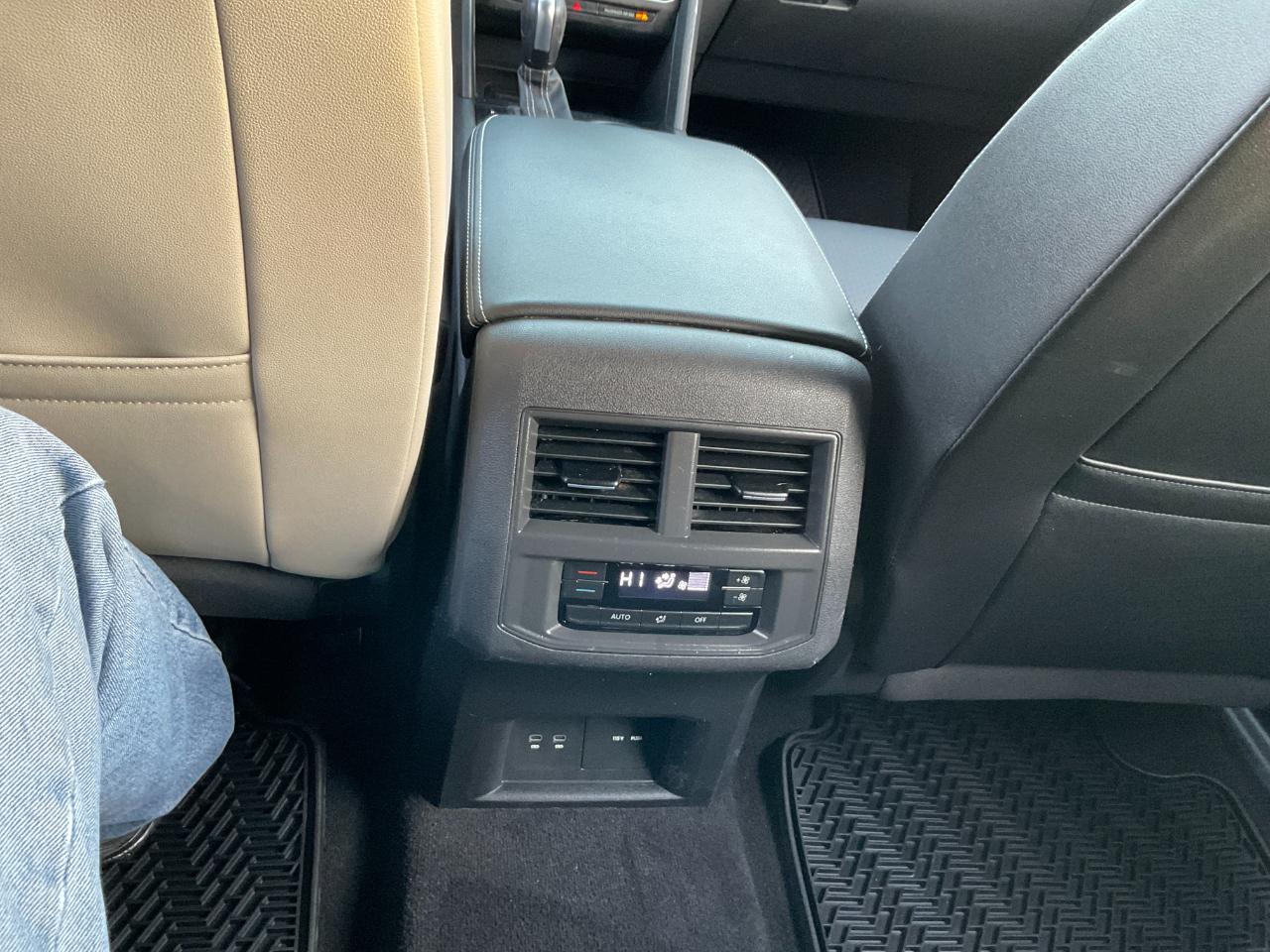 Volkswagen Atlas V6 SE w/Technology 4MOTION 2021