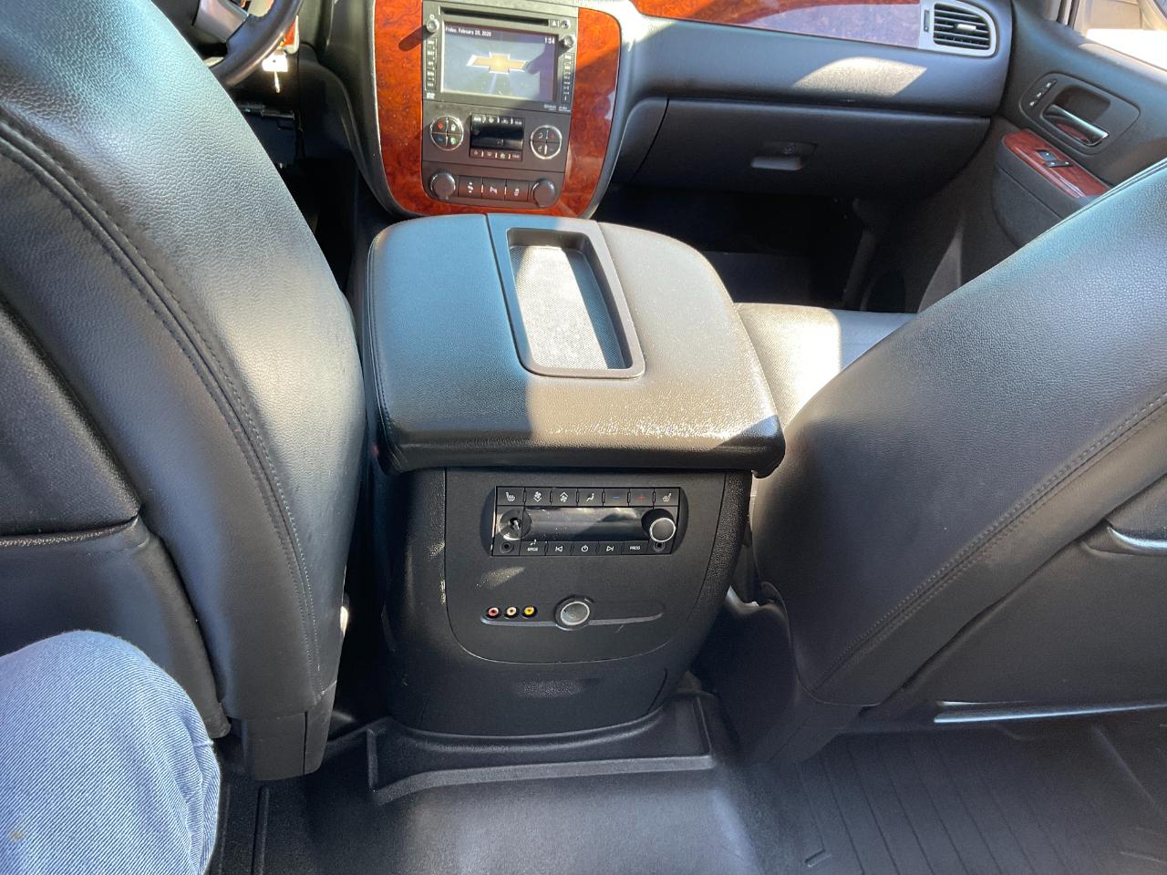 Chevrolet Suburban LTZ 1500 4WD 2013