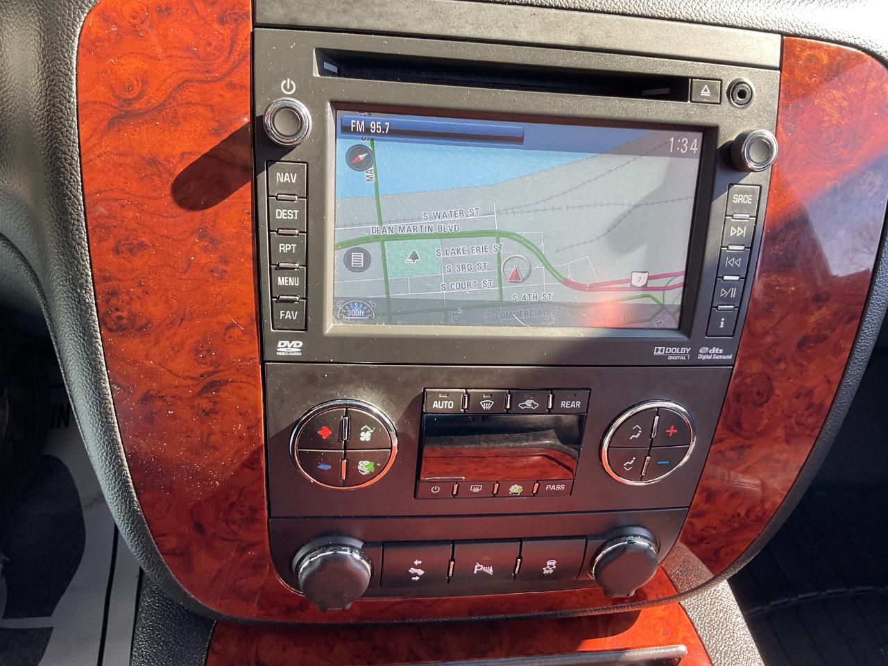 Chevrolet Suburban LTZ 1500 4WD 2013