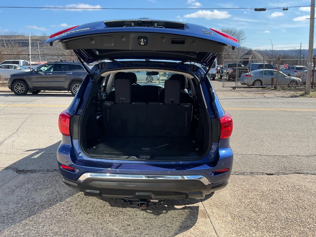 Nissan Pathfinder SV 4WD 2020