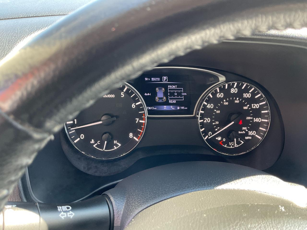 Nissan Pathfinder SV 4WD 2020