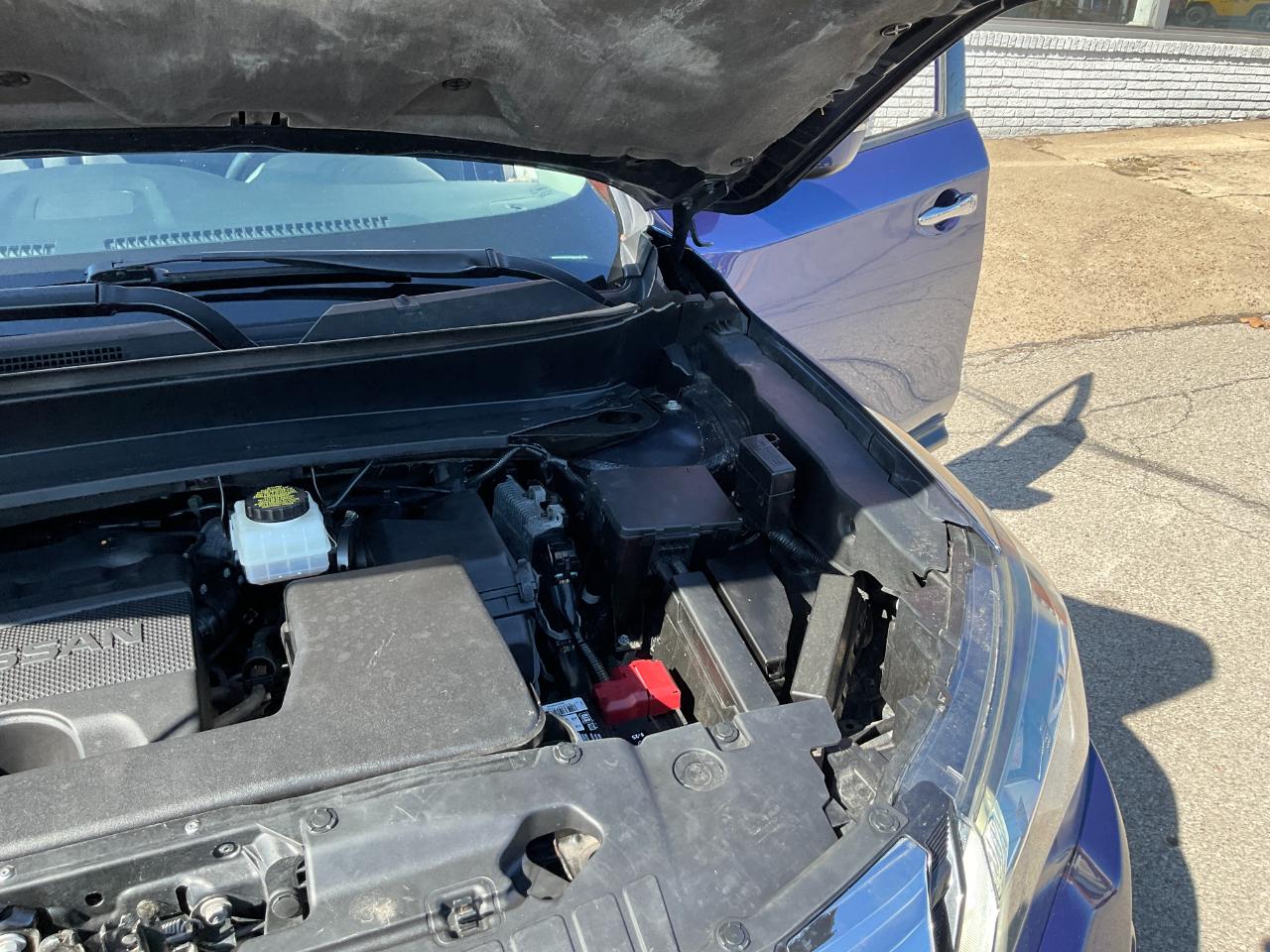 Nissan Pathfinder SV 4WD 2020