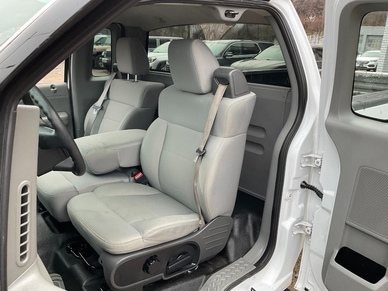 Ford F-150 XL Reg. Cab 4WD 2007