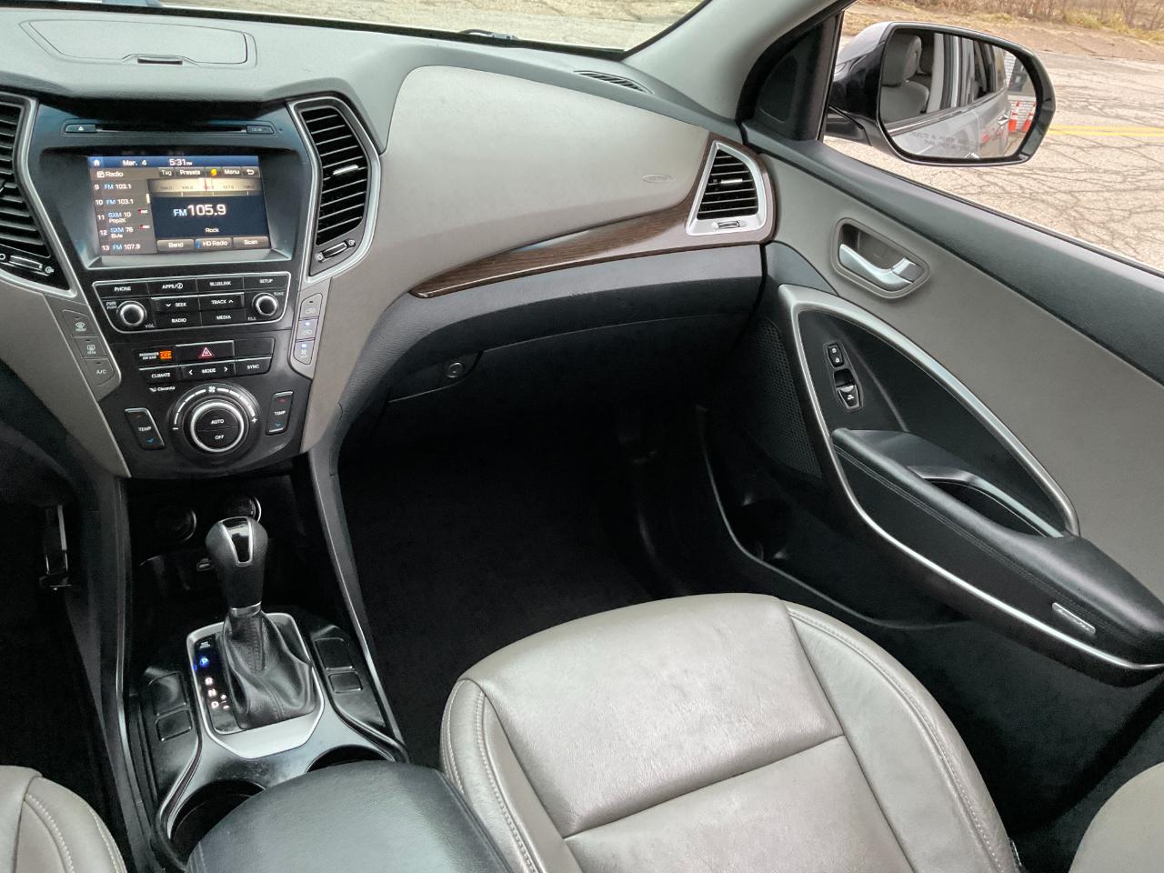 Hyundai Santa Fe SE AWD 2017