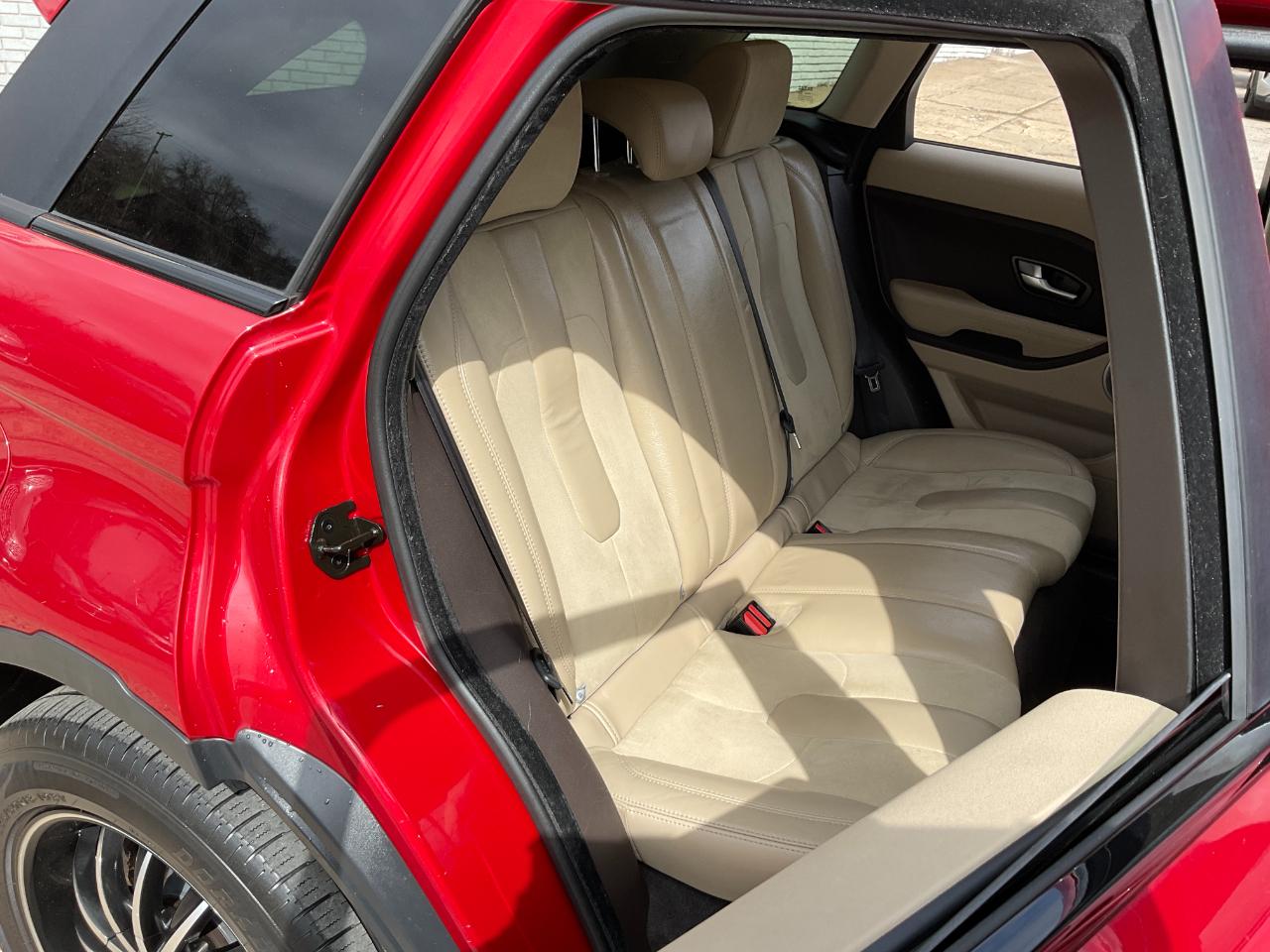 Land Rover Range Rover Evoque Pure Plus 5-Door 2015