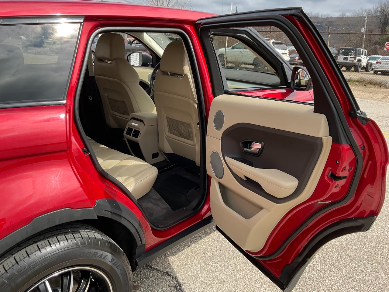 Land Rover Range Rover Evoque Pure Plus 5-Door 2015