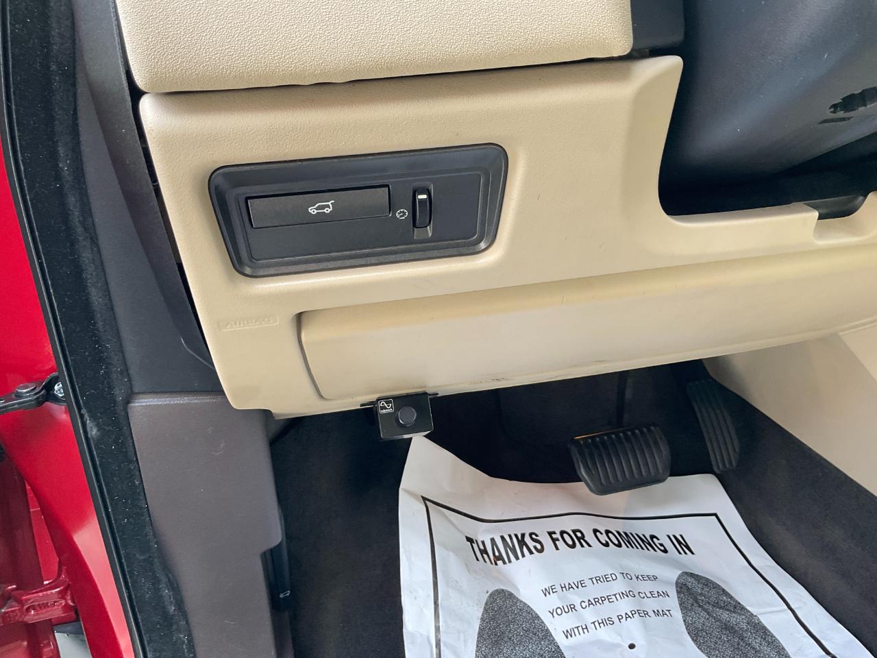 Land Rover Range Rover Evoque Pure Plus 5-Door 2015