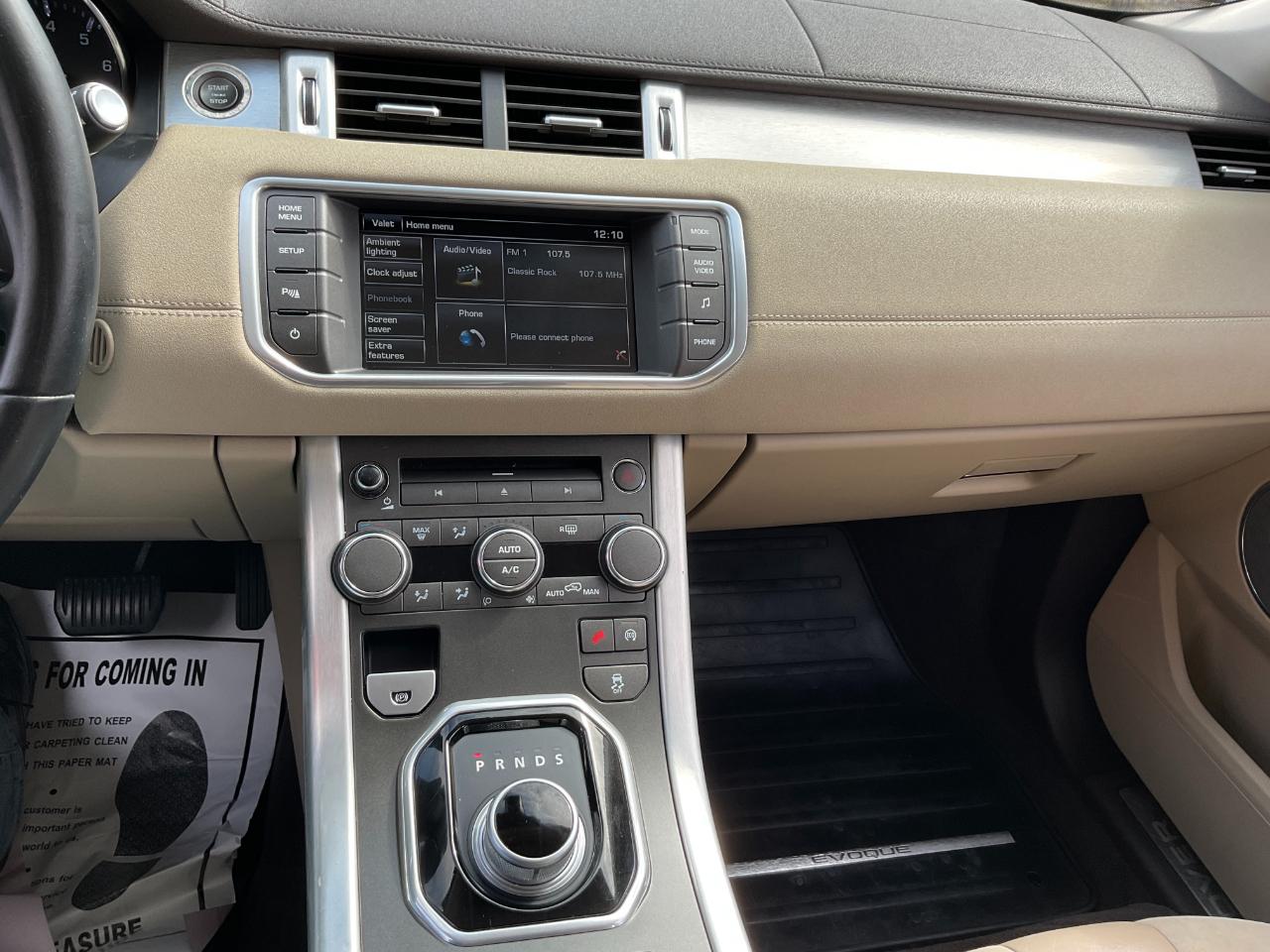 Land Rover Range Rover Evoque Pure Plus 5-Door 2015