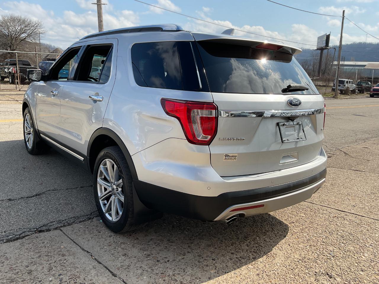 Ford Explorer Limited 4WD 2016