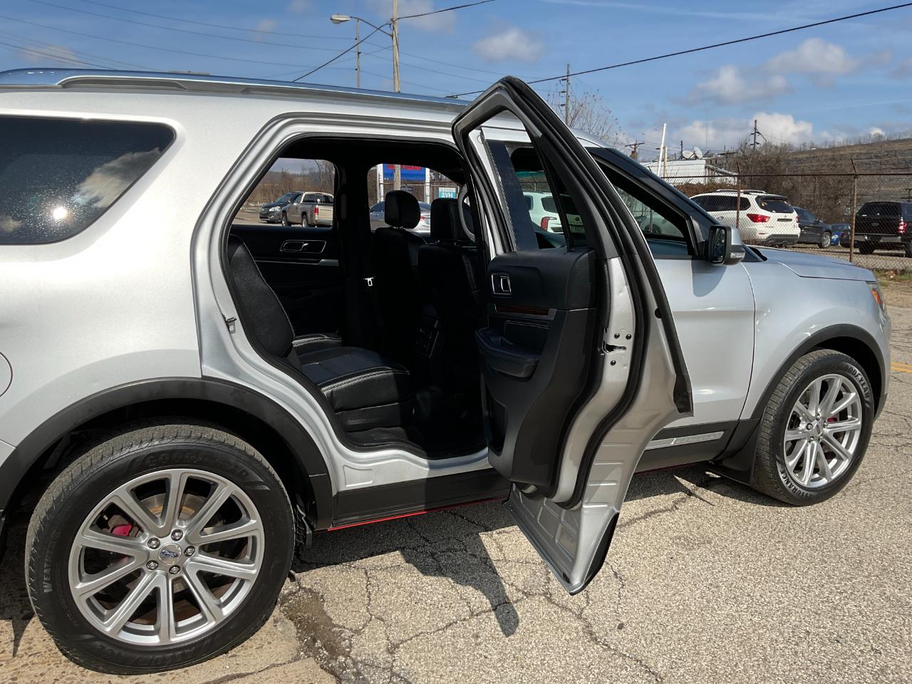 Ford Explorer Limited 4WD 2016