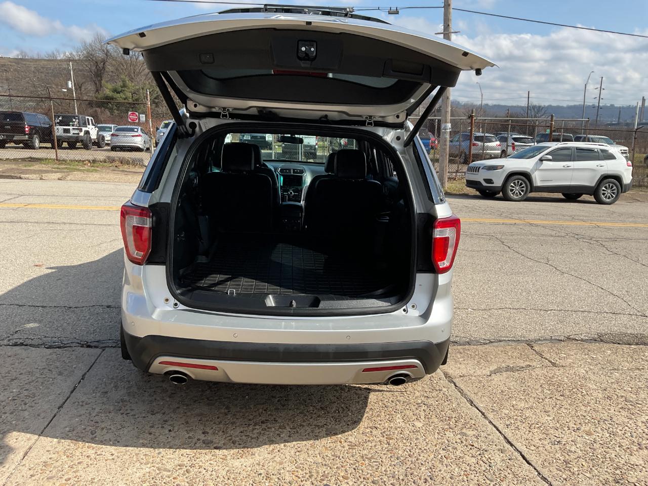 Ford Explorer Limited 4WD 2016