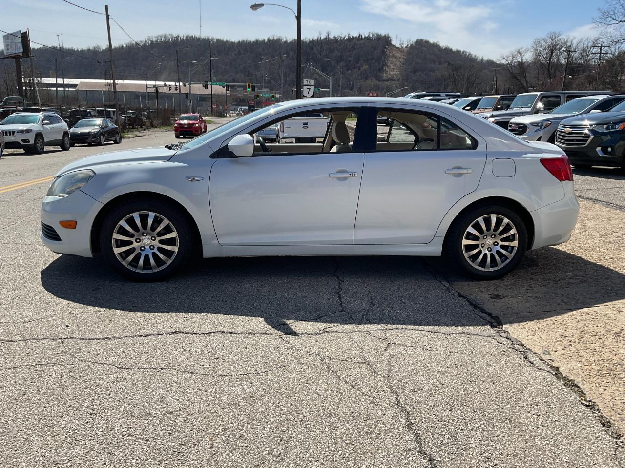 Suzuki Kizashi S 2013