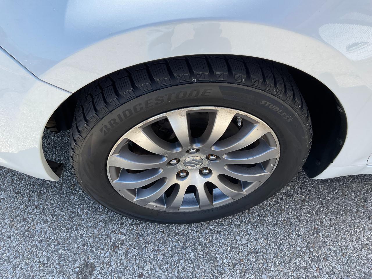 Suzuki Kizashi S 2013