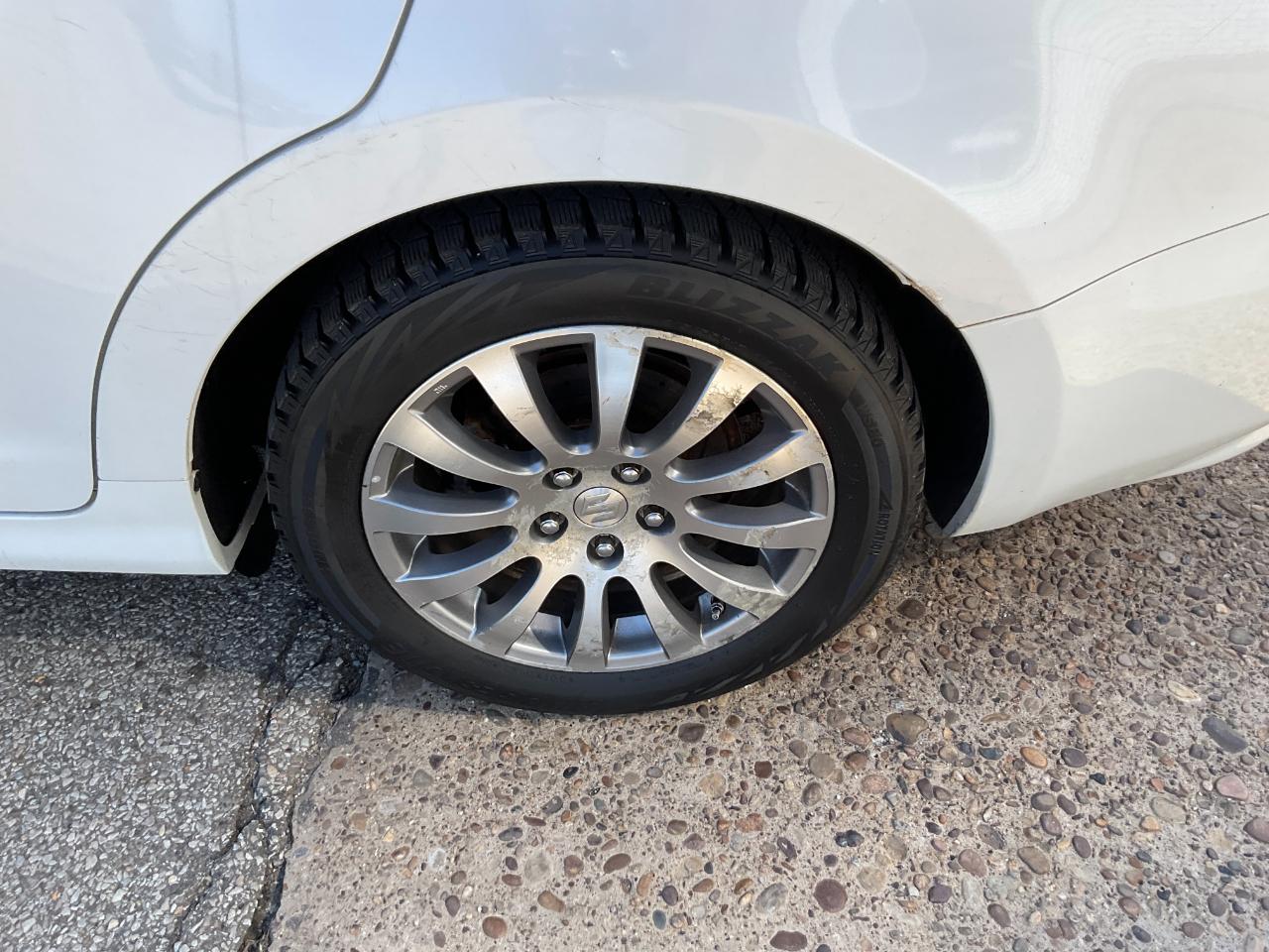 Suzuki Kizashi S 2013