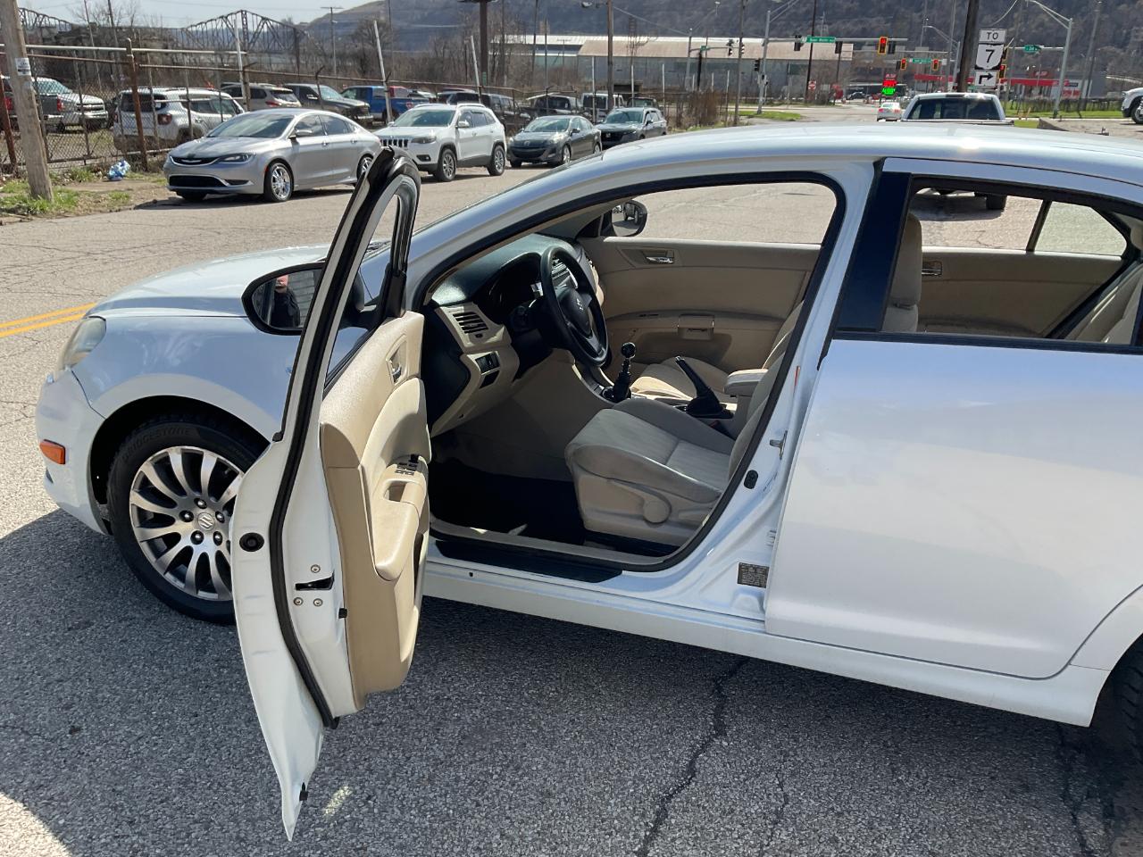 Suzuki Kizashi S 2013