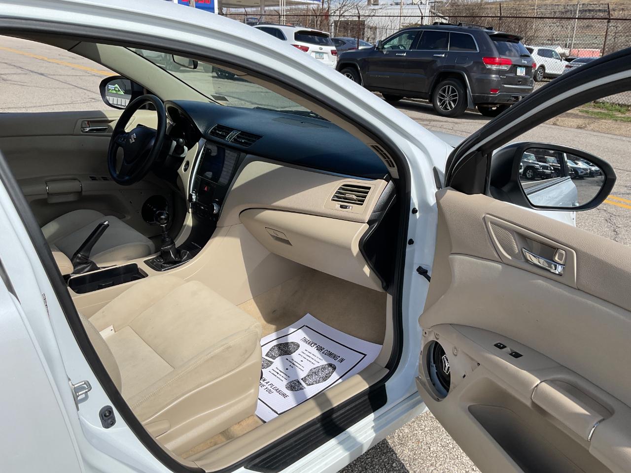 Suzuki Kizashi S 2013