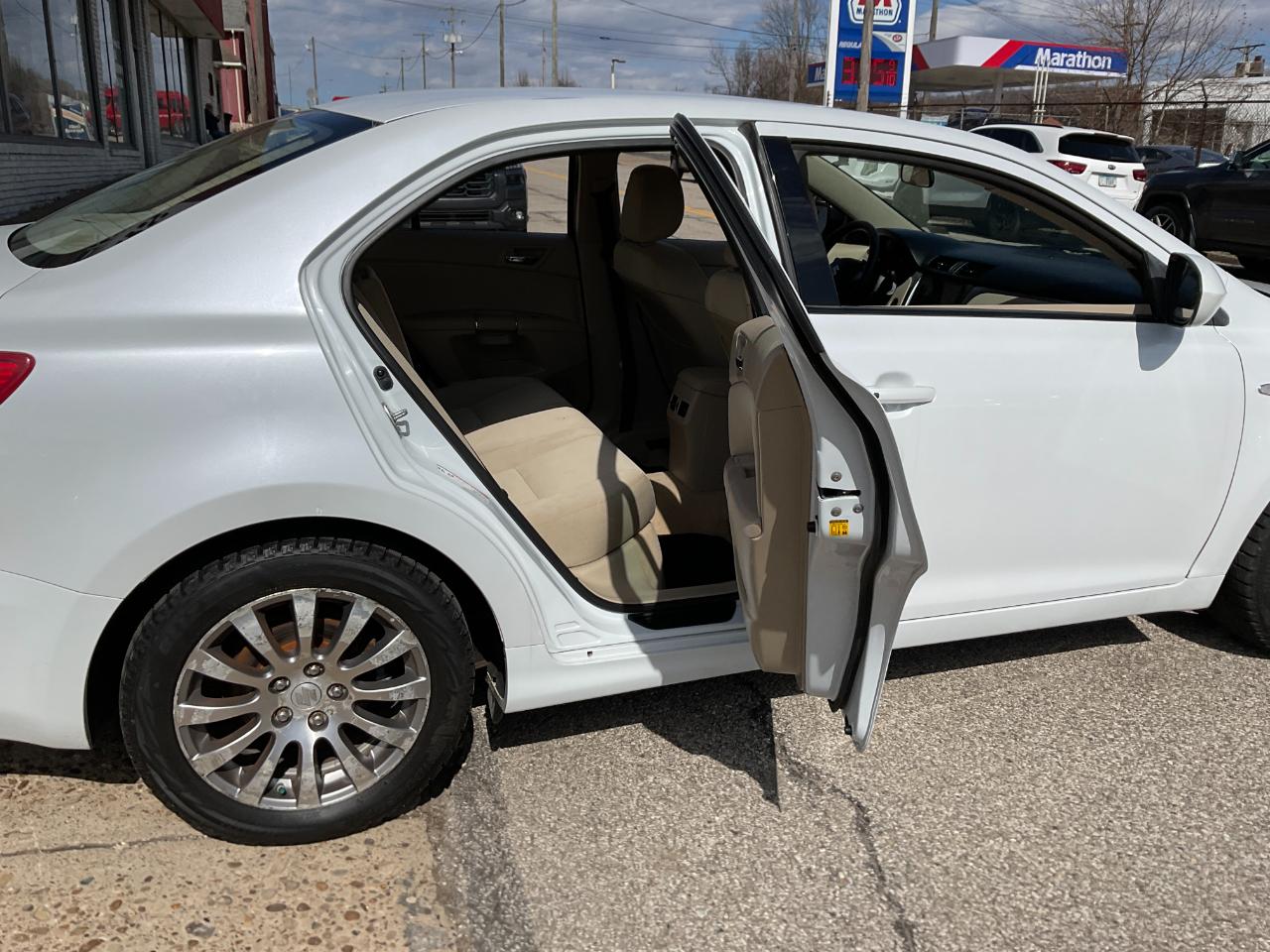 Suzuki Kizashi S 2013