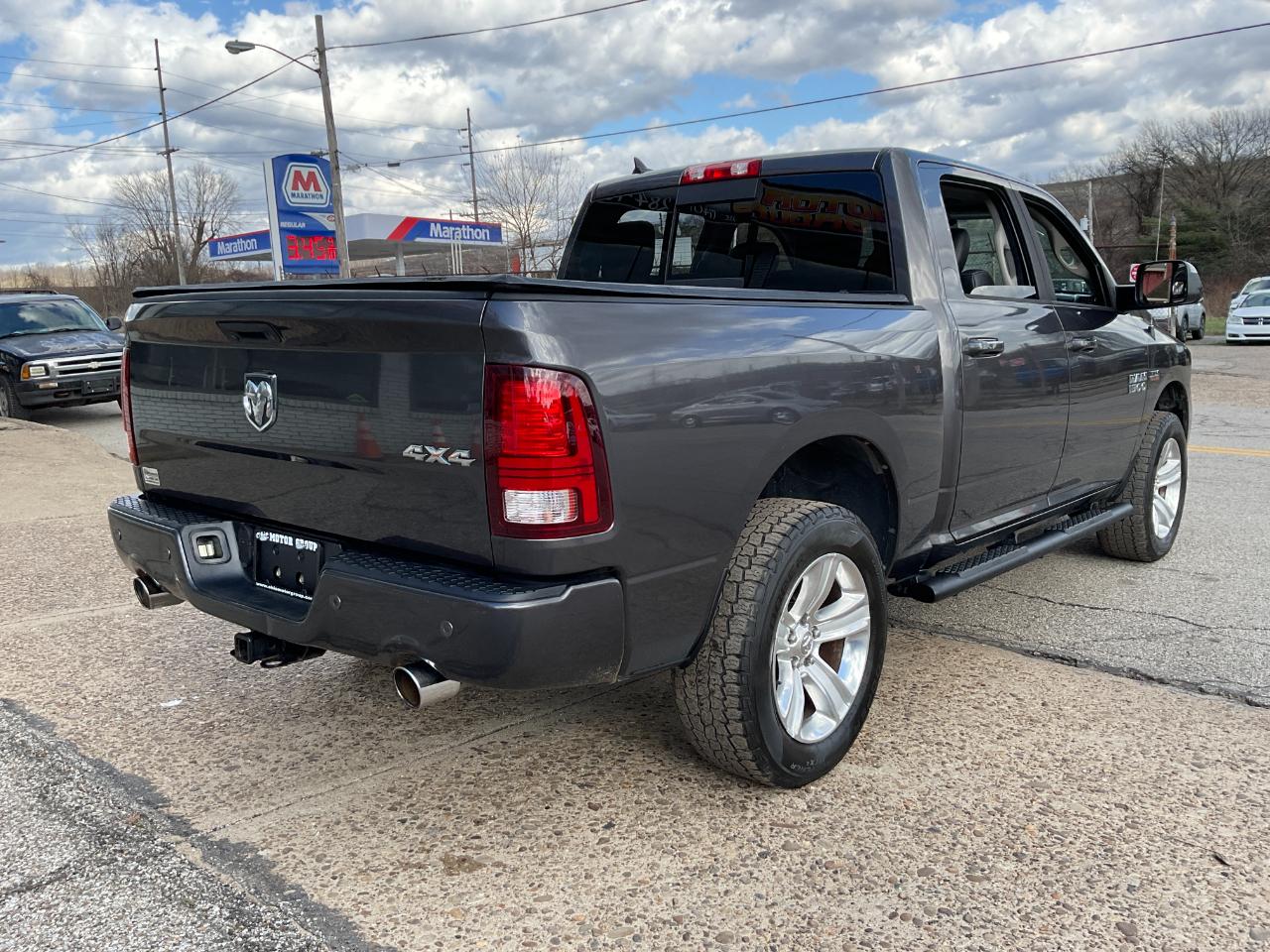 RAM 1500 Sport Crew Cab SWB 4WD 2015