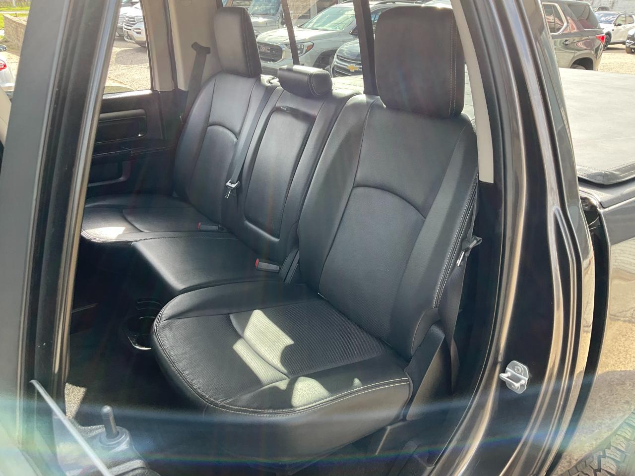 RAM 1500 Sport Crew Cab SWB 4WD 2015