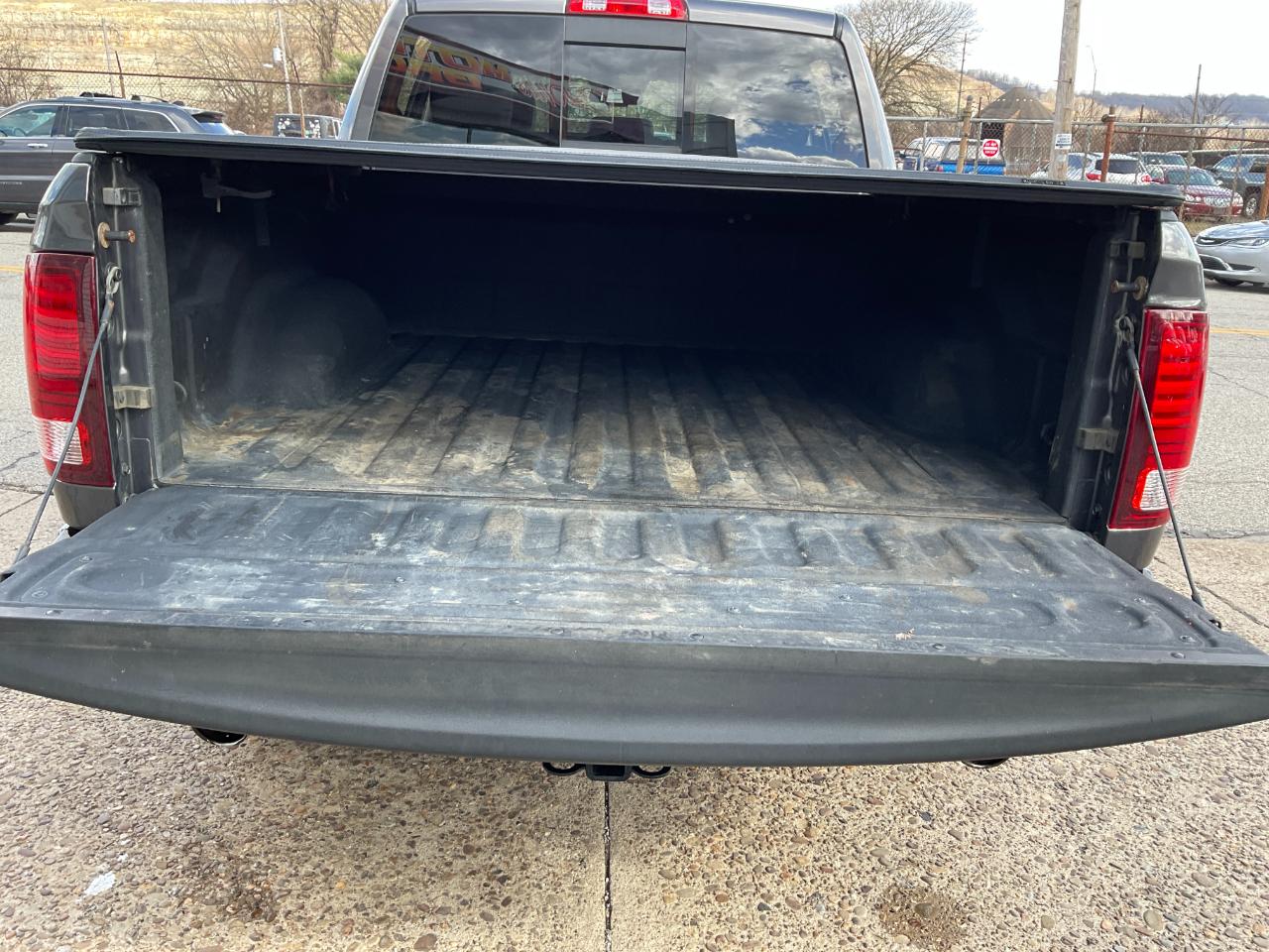 RAM 1500 Sport Crew Cab SWB 4WD 2015