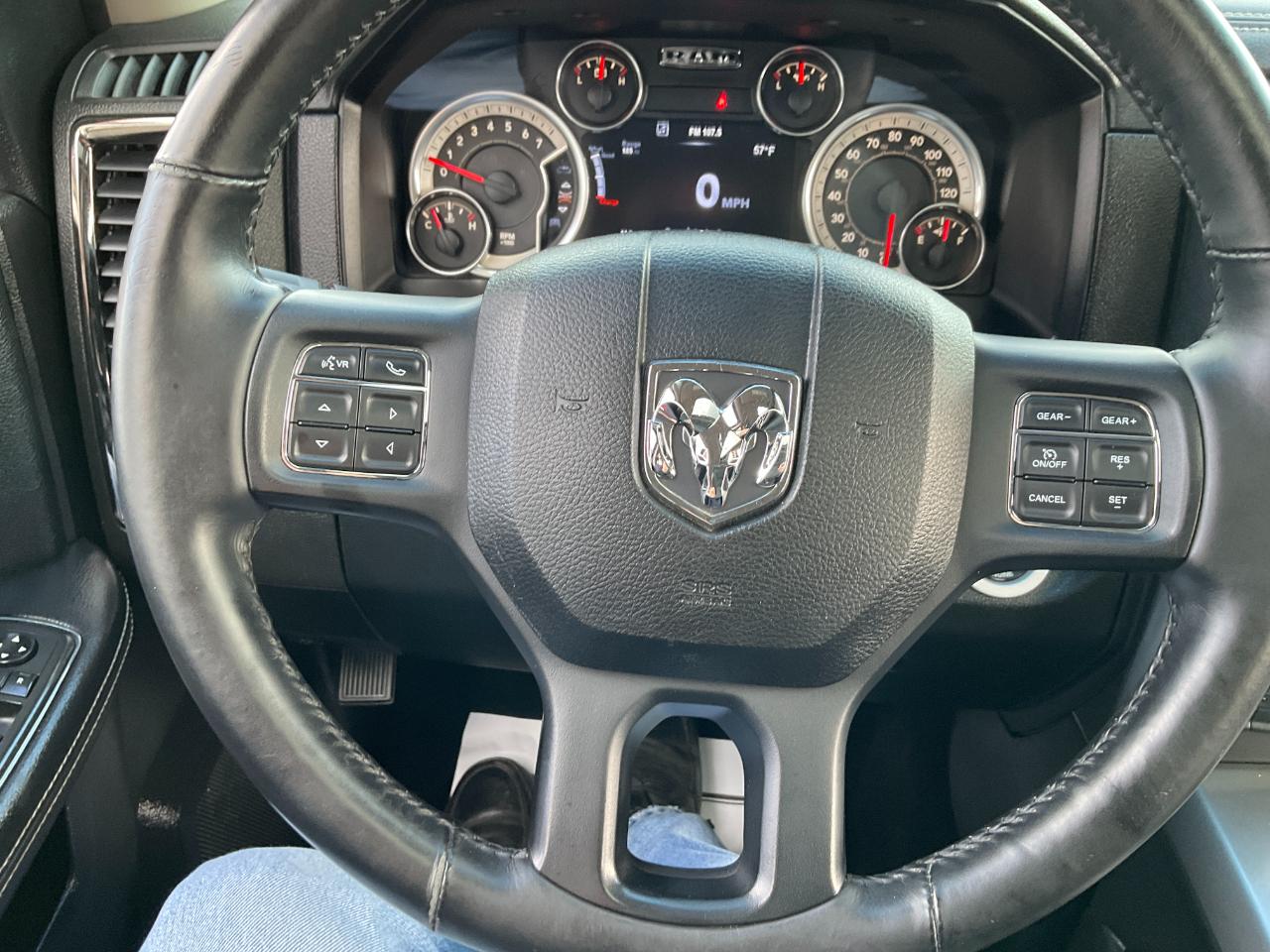 RAM 1500 Sport Crew Cab SWB 4WD 2015