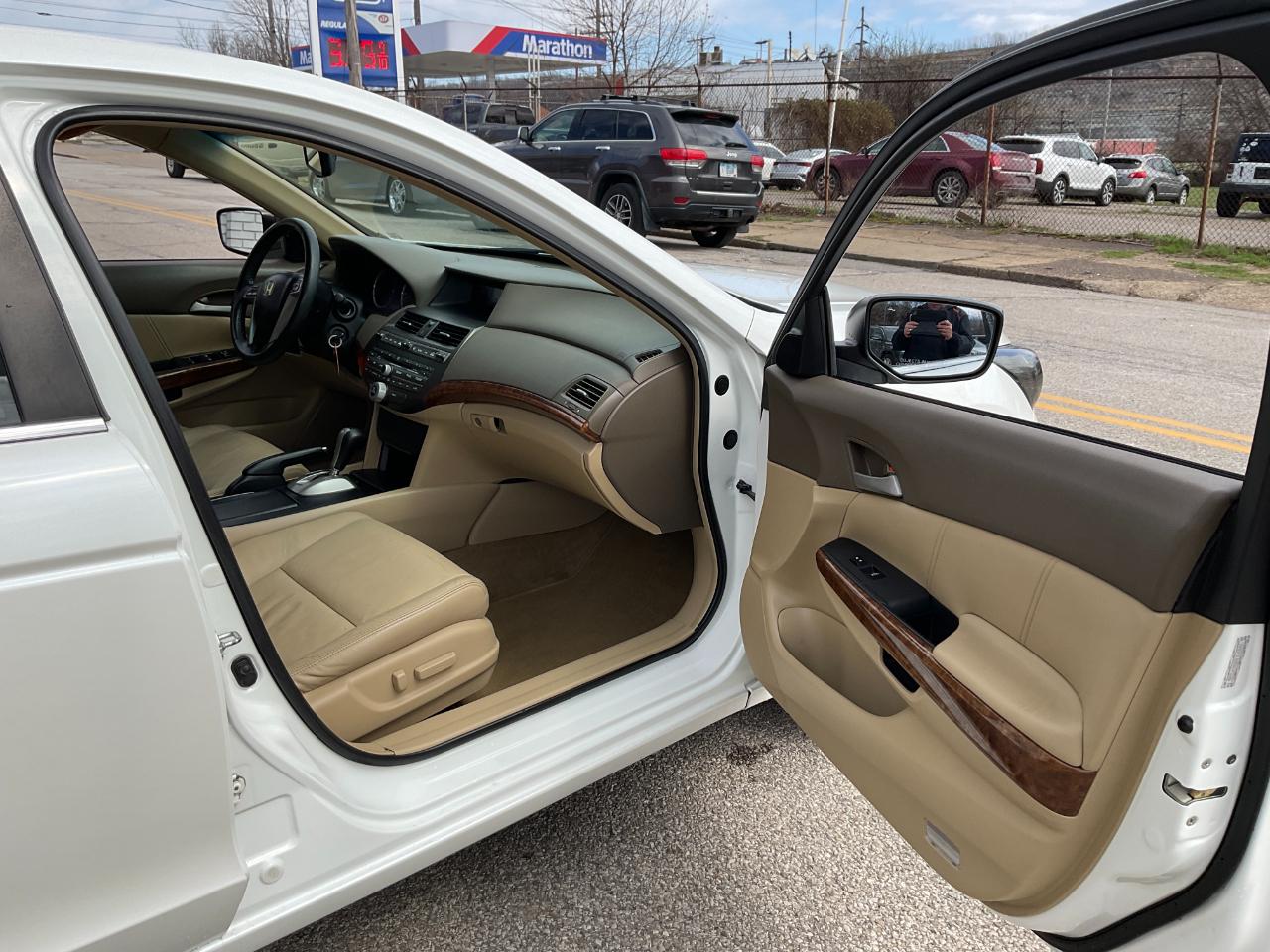 Honda Accord EX-L V-6 Sedan AT 2009