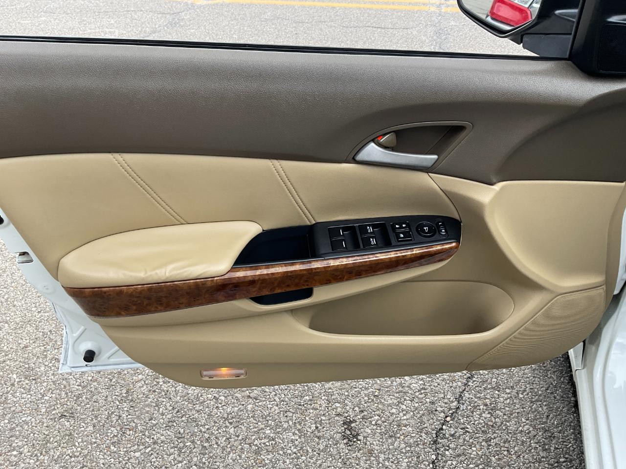 Honda Accord EX-L V-6 Sedan AT 2009