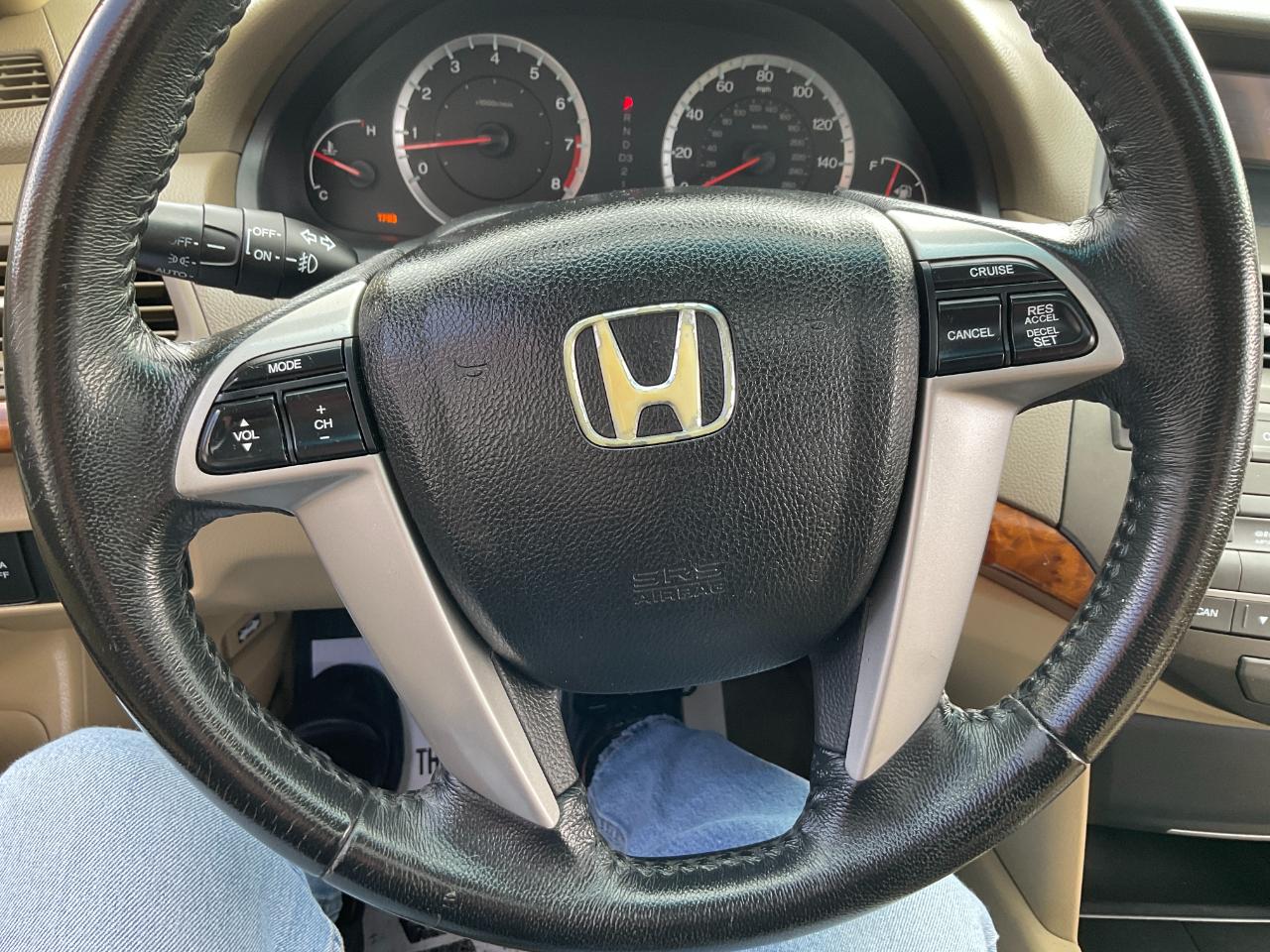 Honda Accord EX-L V-6 Sedan AT 2009