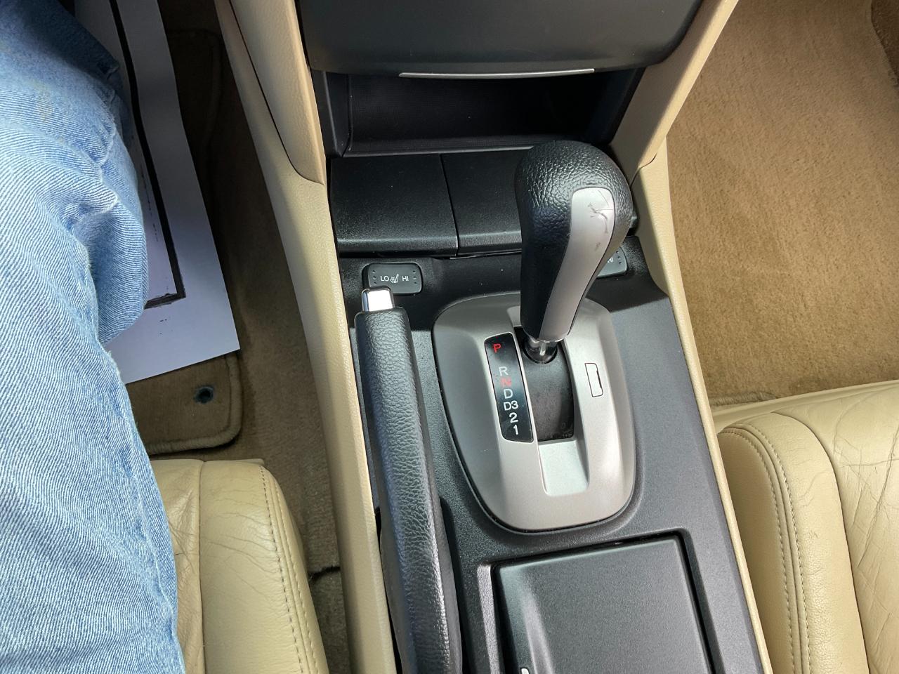 Honda Accord EX-L V-6 Sedan AT 2009