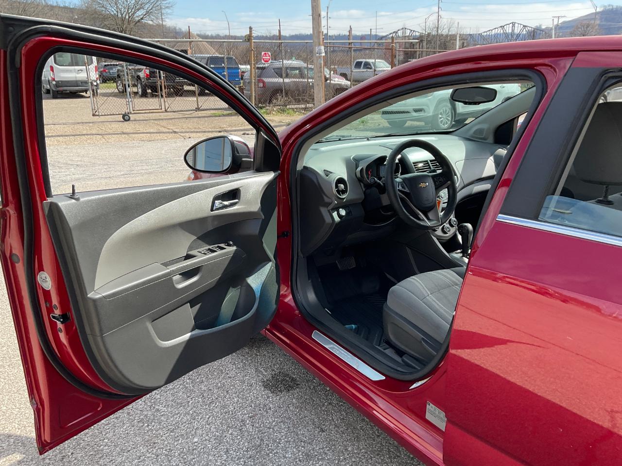 Chevrolet Sonic LT Auto Sedan 2013