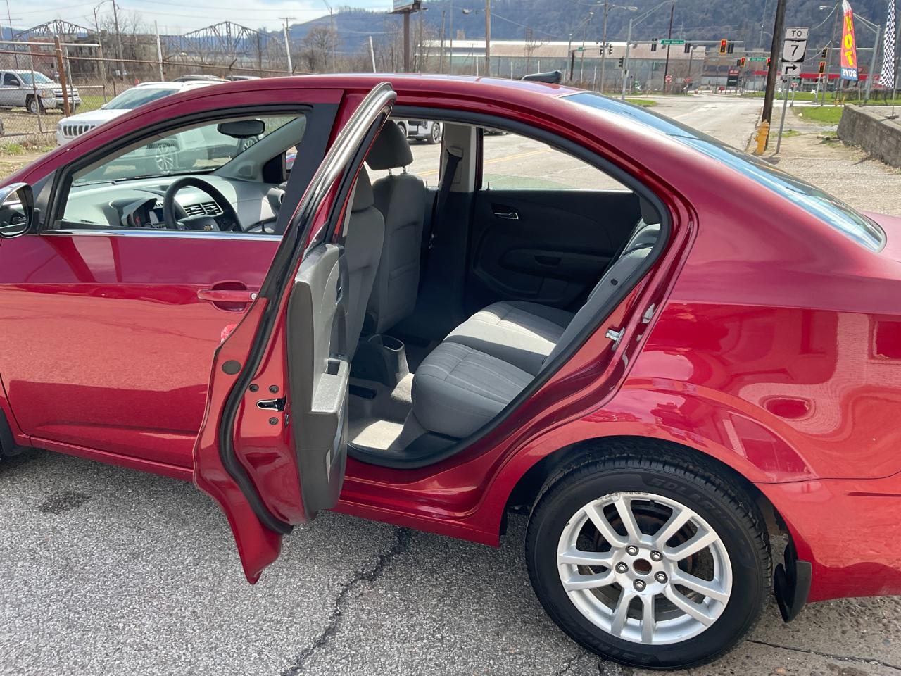 Chevrolet Sonic LT Auto Sedan 2013