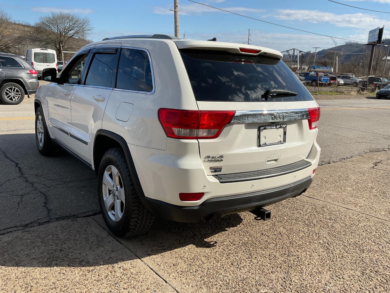 Jeep Grand Cherokee Laredo 4WD 2012
