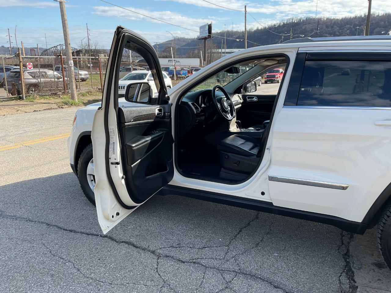 Jeep Grand Cherokee Laredo 4WD 2012