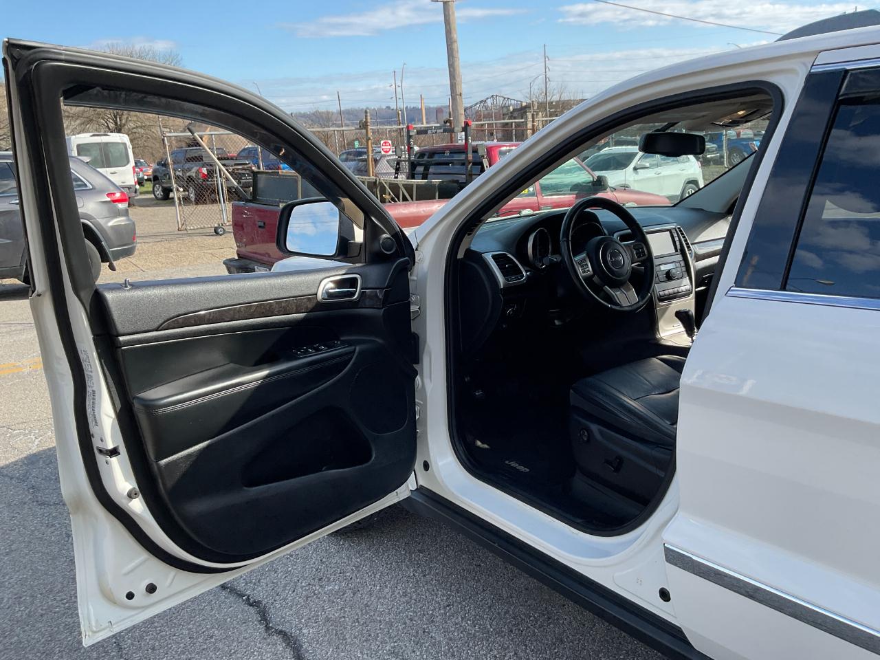 Jeep Grand Cherokee Laredo 4WD 2012