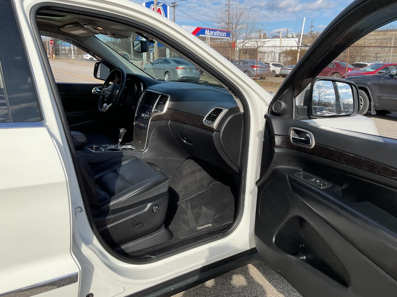 Jeep Grand Cherokee Laredo 4WD 2012