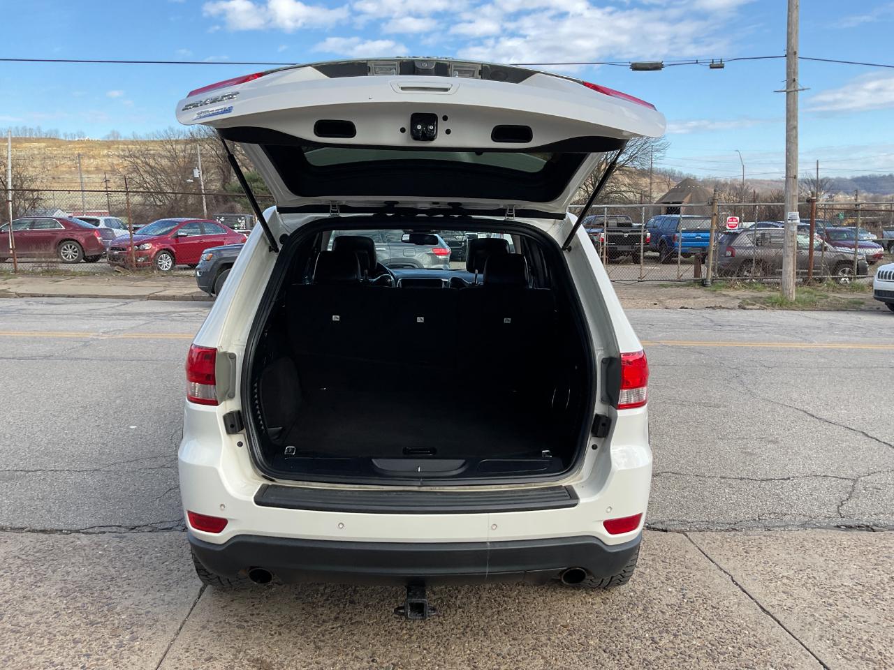 Jeep Grand Cherokee Laredo 4WD 2012