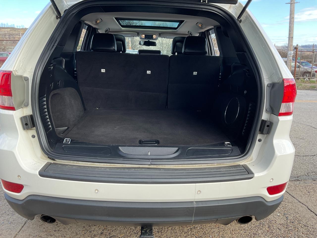 Jeep Grand Cherokee Laredo 4WD 2012