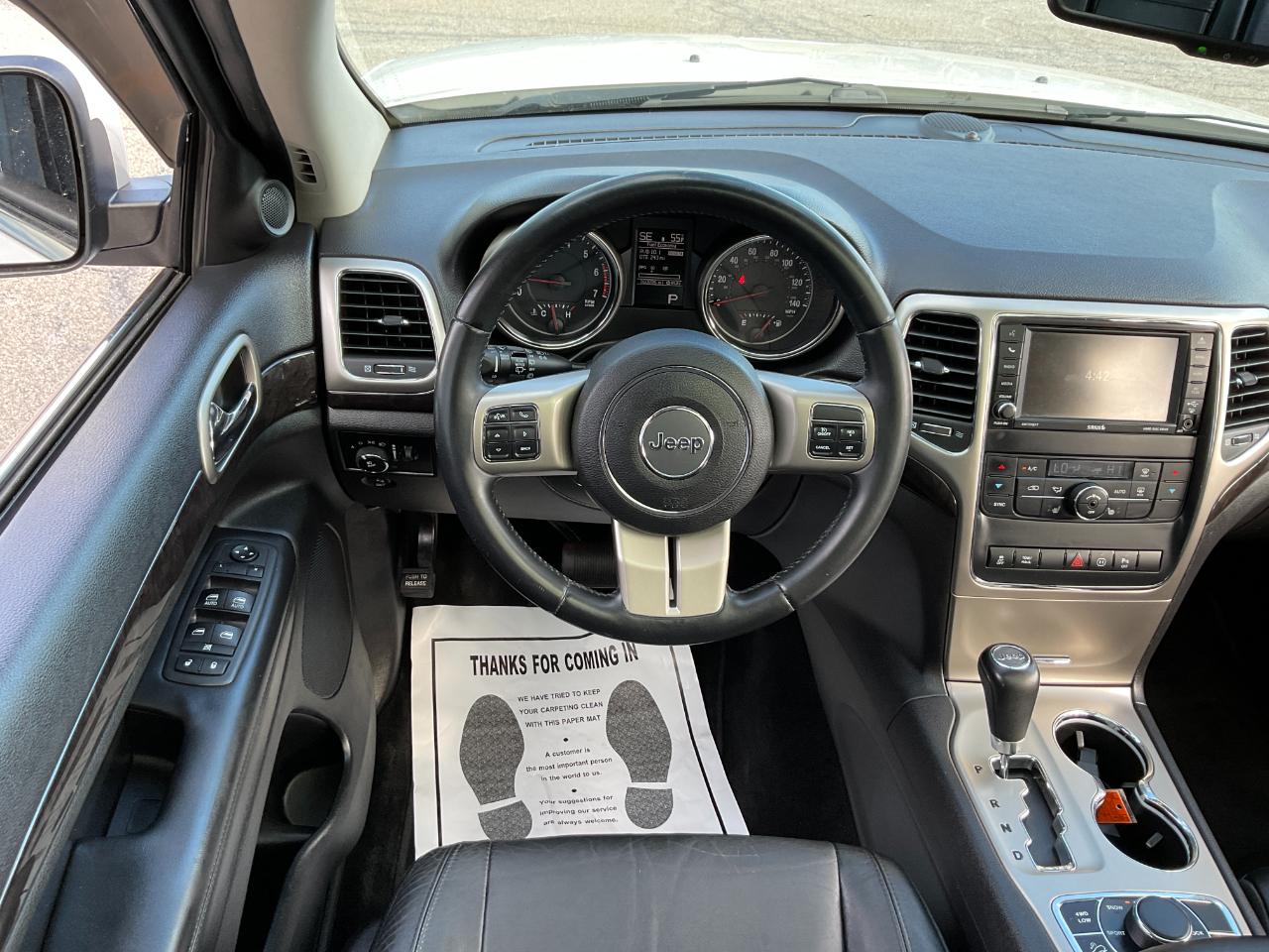 Jeep Grand Cherokee Laredo 4WD 2012