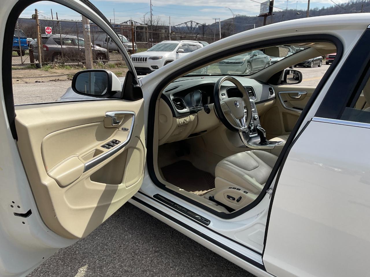 Volvo S60 2.5 Premier 4WD 2015