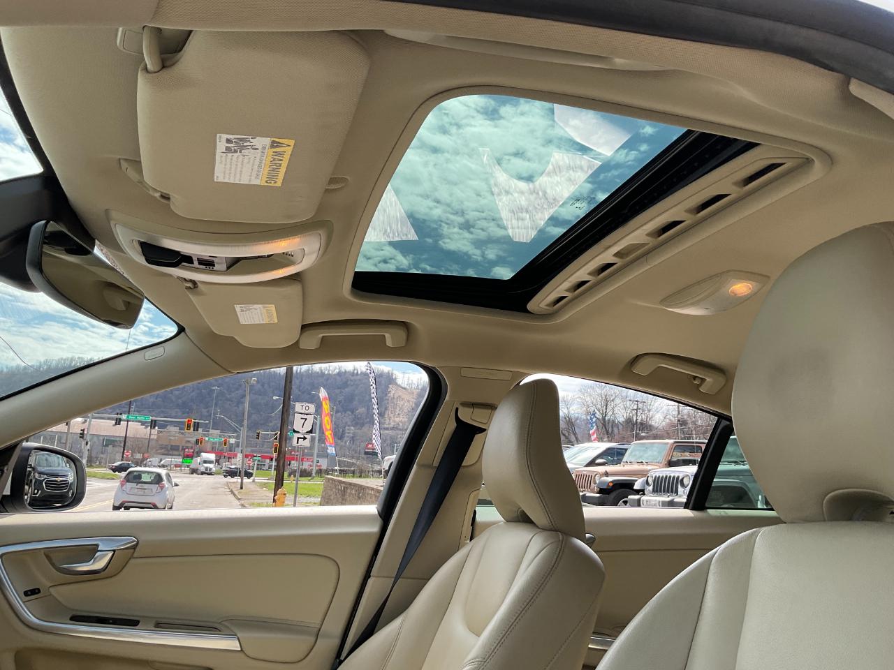 Volvo S60 2.5 Premier 4WD 2015