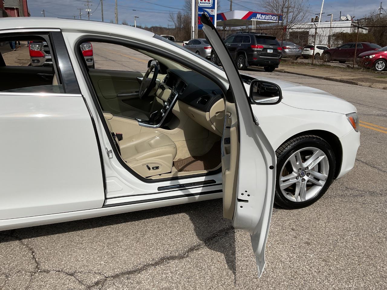 Volvo S60 2.5 Premier 4WD 2015