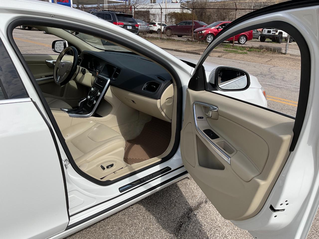 Volvo S60 2.5 Premier 4WD 2015