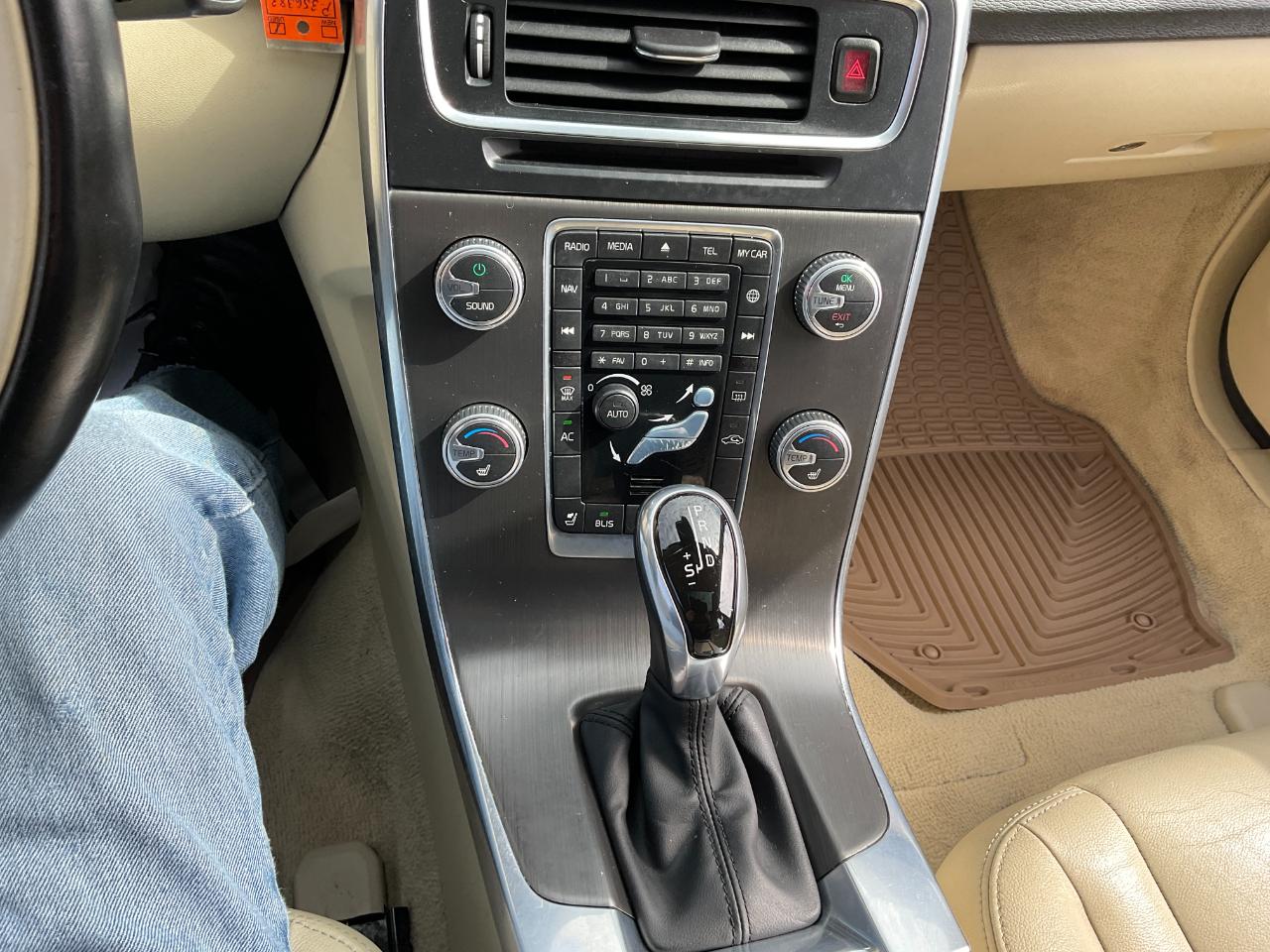 Volvo S60 2.5 Premier 4WD 2015