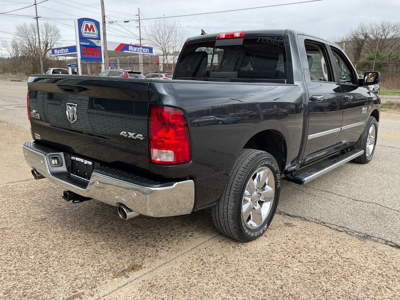 RAM 1500 SLT Crew Cab SWB 4WD 2014