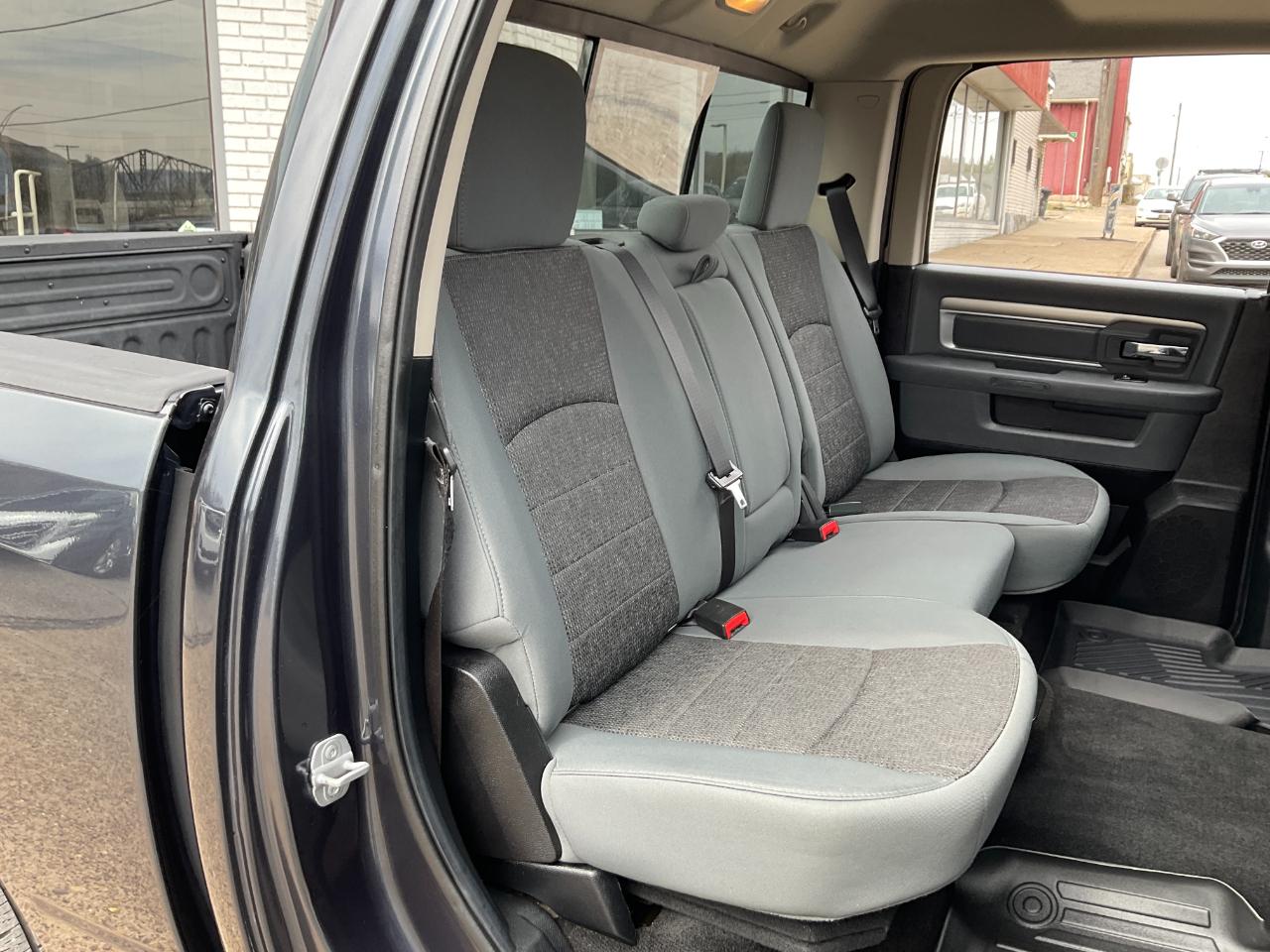 RAM 1500 SLT Crew Cab SWB 4WD 2014